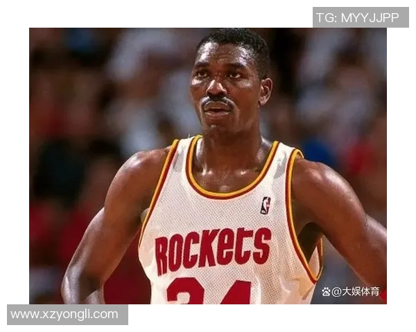 奥拉朱旺传授篮球智慧姚明在NBA的成长与蜕变之路
