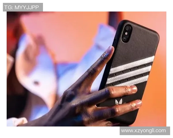 白色磨砂足球明星手机壳时尚保护你的手机彰显个性与热爱运动的魅力